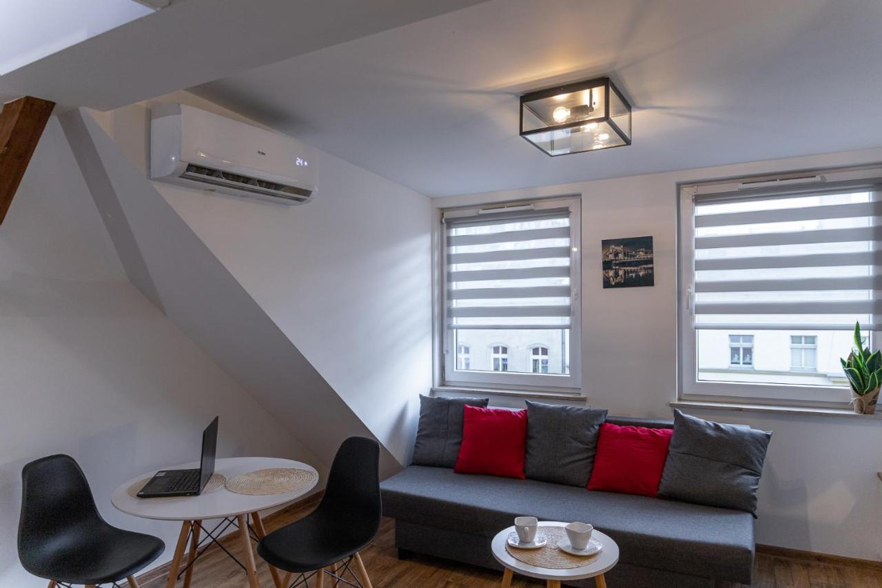 Apartamenty Niedaleko Dworca Od Wroclawapartament-Pl Exteriör bild