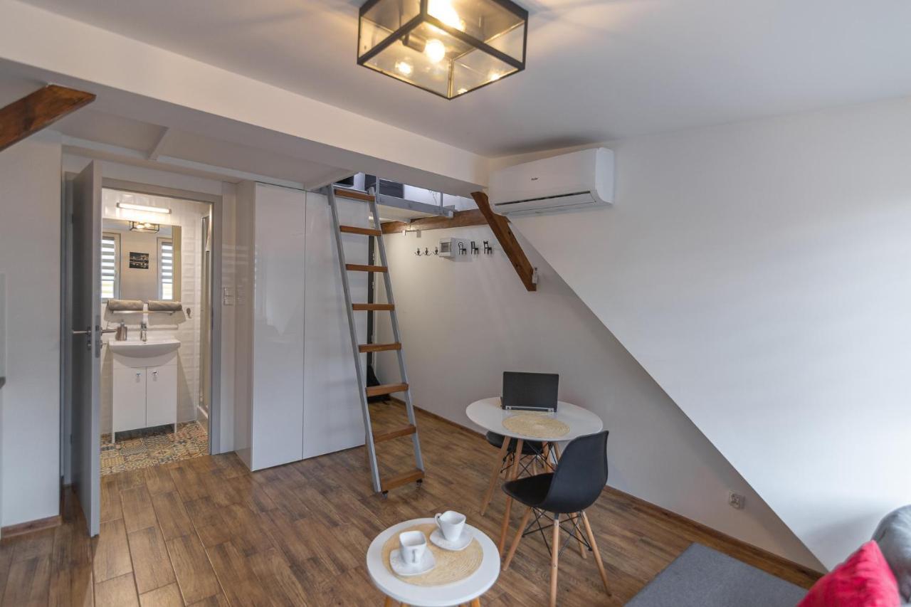 Apartamenty Niedaleko Dworca Od Wroclawapartament-Pl Exteriör bild