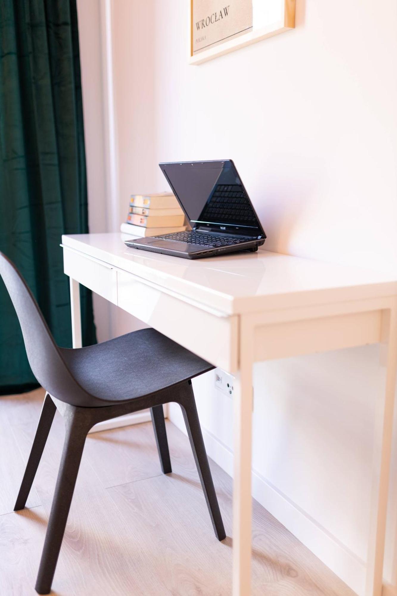 Apartamenty Niedaleko Dworca Od Wroclawapartament-Pl Exteriör bild